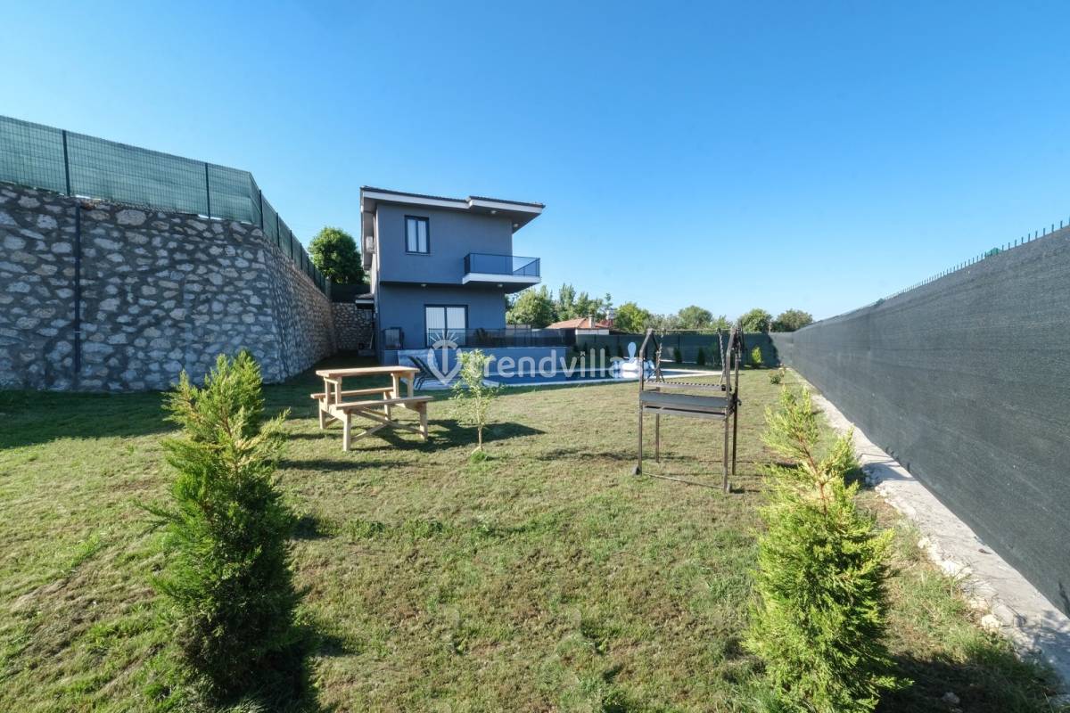 Villa Aura