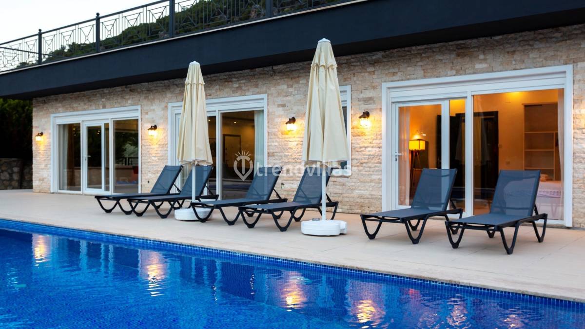 Villa Health