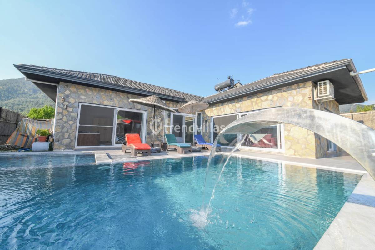 Villa Mera