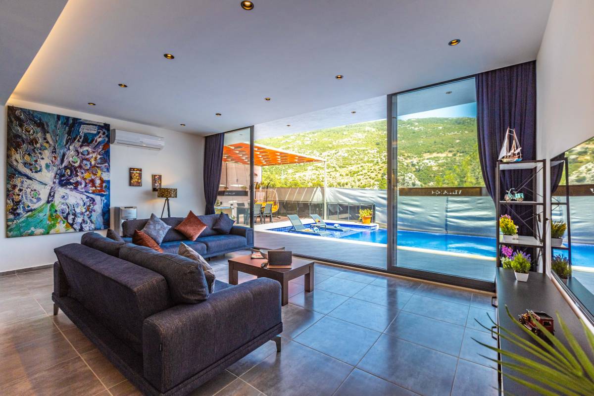 Villa Neon